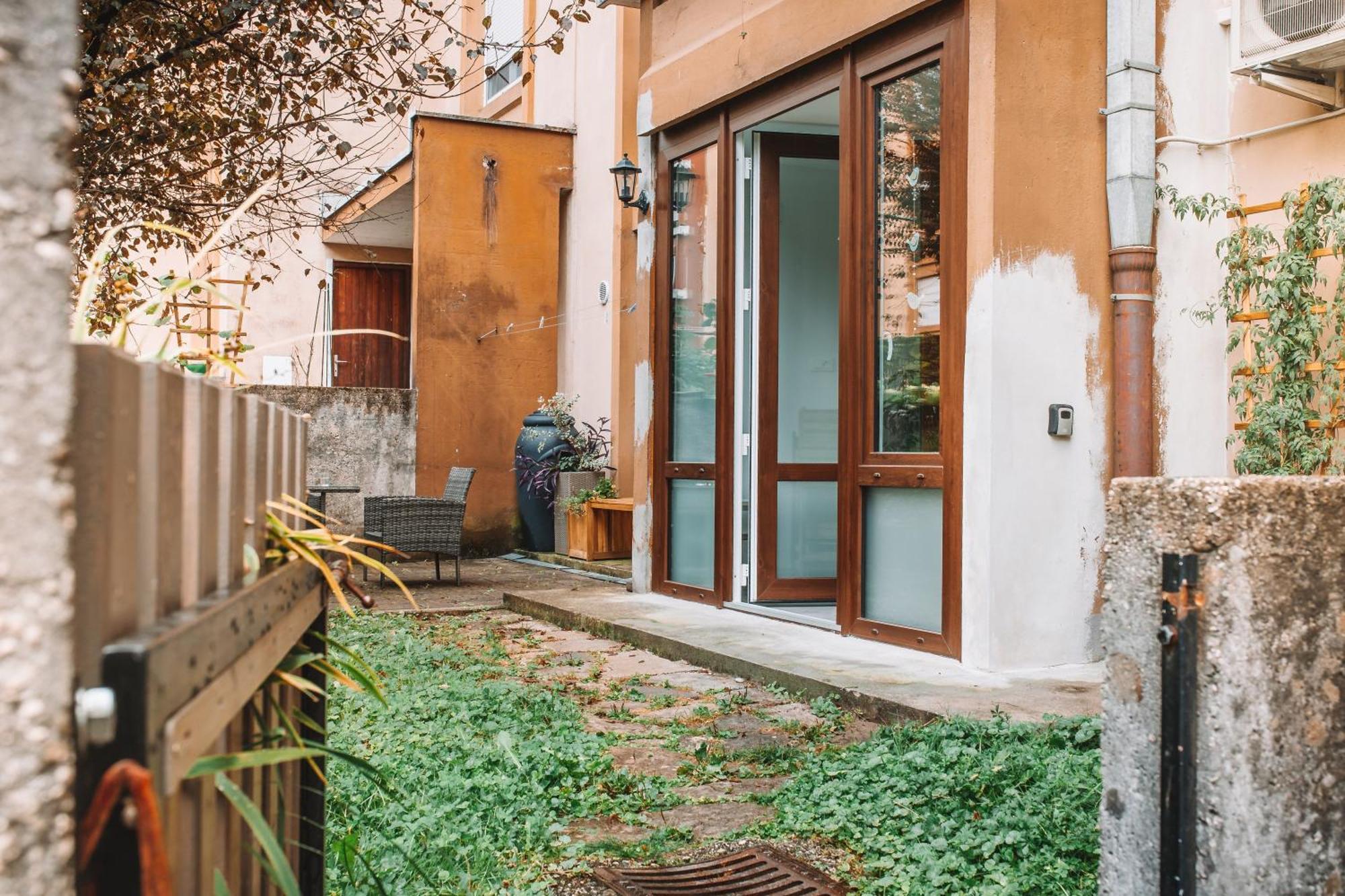 Apartment With Atrium Anabela Tolmin Exterior photo